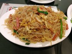 -广东仔港式茶餐厅(银泰店)