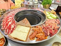 -哈哈碳都·牛肋条无限自助烤肉(宝龙店)