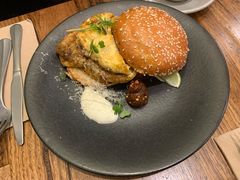 -FLOVIE FLORIST CAFE