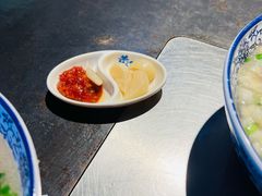 糖蒜和辣椒酱-黄三怪(无影山北路店)