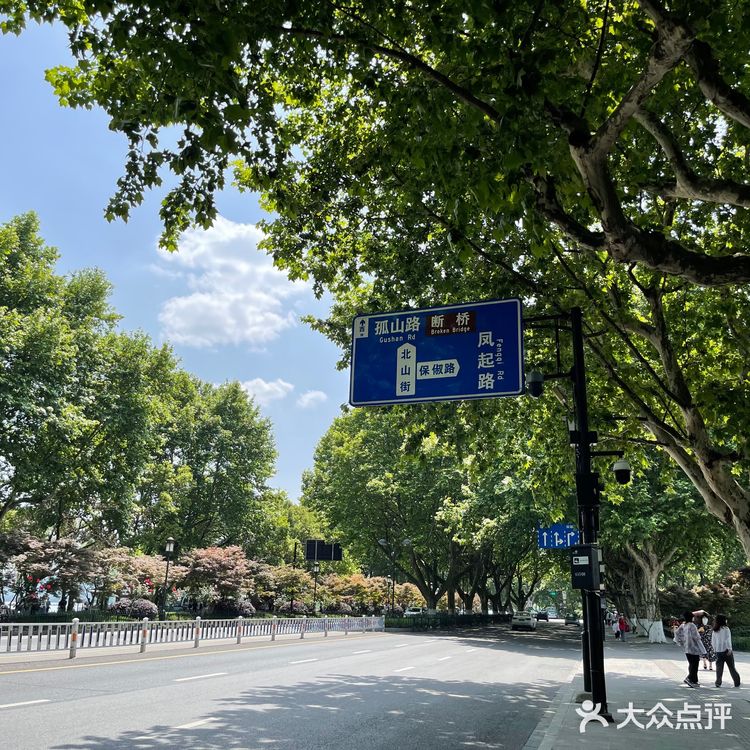 杭州旅行｜北山街的岁月静好🌿不一样的西湖