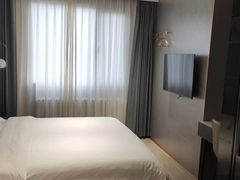 -曜石酒店(北京王府井东四地铁站店)