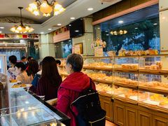 面包甜点陈列柜-新侨三宝乐面包店(崇文门店)