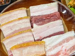 -阿山卓·野生菌火锅·纳西火塘烤肉