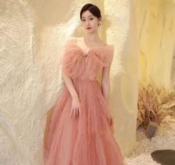 -艾米婚纱&婚礼策划