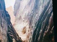 -天山神秘大峡谷