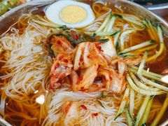 -韩风烤牛肉冷面店