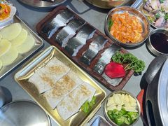 -围炉肉舍•炭烤活鳗•丹东海鲜烤肉(步行街店)