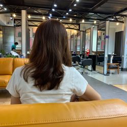 -FRIDAY星期五专业美发沙龙