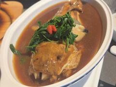 红烧河豚-肆月河豚·新淮扬菜·烤鸭(中关村店)