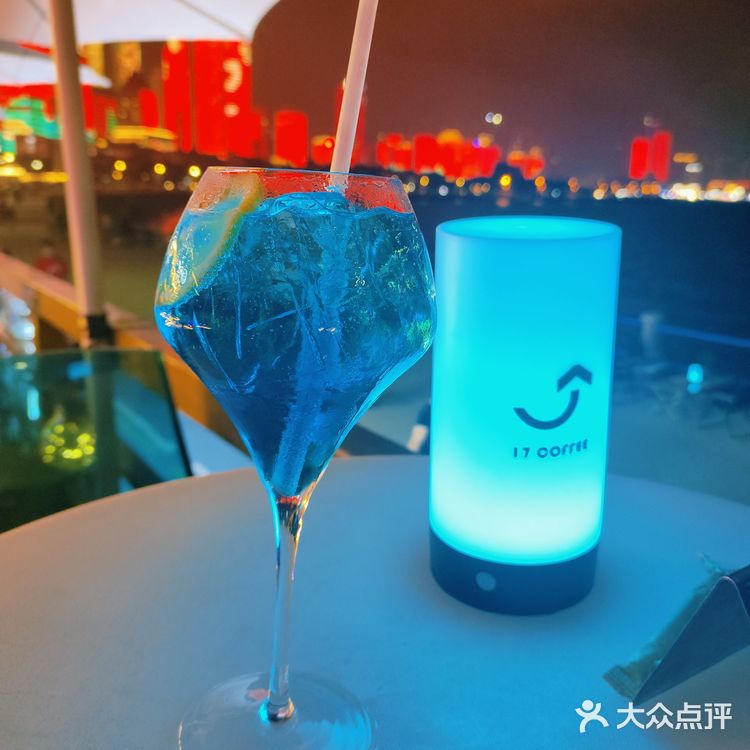 夜色中的浪漫小调