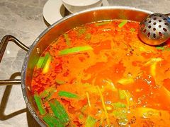-野山舂·贵州现舂酸汤牛肉(民生路店)