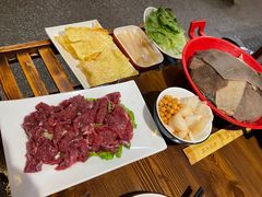 -乡土黄·鲜牛肉火锅·小龙虾(兴业街店)