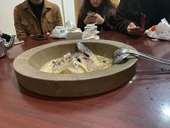 -姚记抚仙湖石锅鱼庄