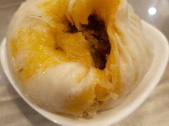 蟹黄汤包-留芳·文旅古月楼(老街店)