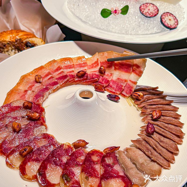 我终于在大深圳吃上正宗的云南菜啦‼️