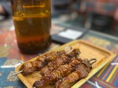 -乡村馕坑肉·烧烤·新疆菜·本地人更爱吃(阿勒泰首店)