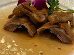 话梅乳鸽-沙龙酒家