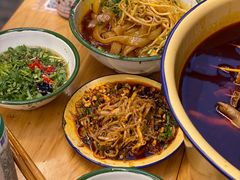 -拈签一笑黄牛肉辣卤串串