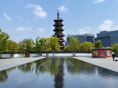 -龙华寺