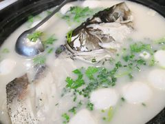 -香山湖家家宴(中山陵店)