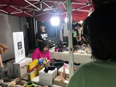 -吴山路夜市