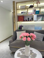 -MIDA蜜哒•科技逆龄美肤连锁