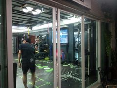 -简·无界健身工作室·运动康复·体态(石厦店)