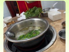 -黑竹沟新场牛肉火锅