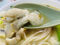 招牌黄鱼面-明呈黄鱼面馆(斜土路店)