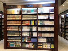 -新华书店(泉城路店)
