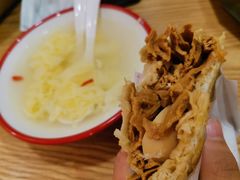 -十三朝牛馍王擀面皮(骡马市店)