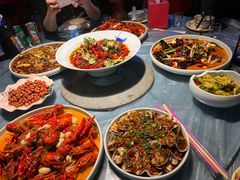 -冰冰龙虾·江湖菜·花园江景餐厅