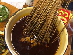 -拈签一笑黄牛肉辣卤串串