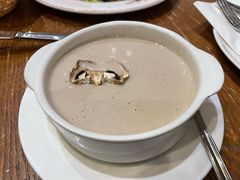 黑松露奶油蘑菇汤-Entrecôte 法国牛扒馆(保利·时光里店)