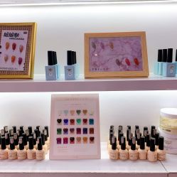 -纤纤玉手美甲美睫美容