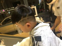 -PE SALON