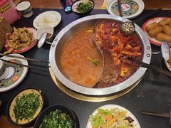 -沸炉重庆老火锅(军事博物馆店)