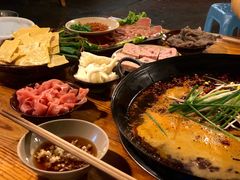 -岗上渣渣老火锅(两路口店)