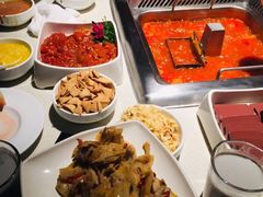 -海底捞火锅鲜切牛肉主题店(长寿路店)