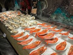 -雍容荟帝王蟹活龙虾展台自助(IFS黑金店)