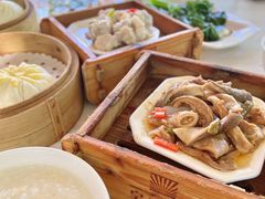 -皇马海口湾海景酒店(万绿园秀英港店)