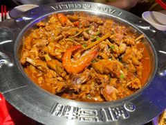 -胖哥俩肉蟹煲(长沙高铁吾悦广场店)