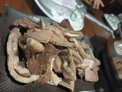 -乡土黄·鲜牛肉火锅·小龙虾(兴业街店)