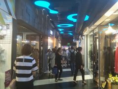 -南京时尚莱迪购物广场(正洪街店)