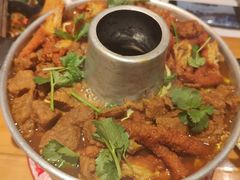 鲜烧虎皮鸡爪牛肉拼盘锅-李爆爆鲜烧牛肉馆(城市花园店)