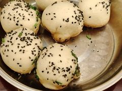 生煎馒头-三两春(浦三路店)