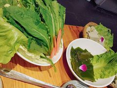 -野山舂·贵州现舂酸汤火锅(鸿通城店)