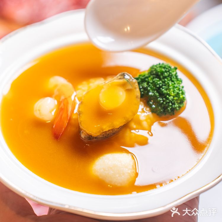 魔都登岛时间到！全球直采重新定义中国自助餐