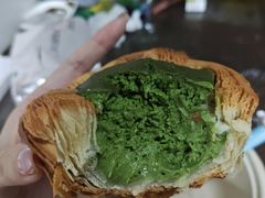 -天井·丑面包搭咖啡